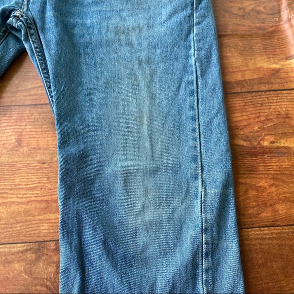 Levi’s 505 Light/Medium Wash Jeans - Picture 8 of 9